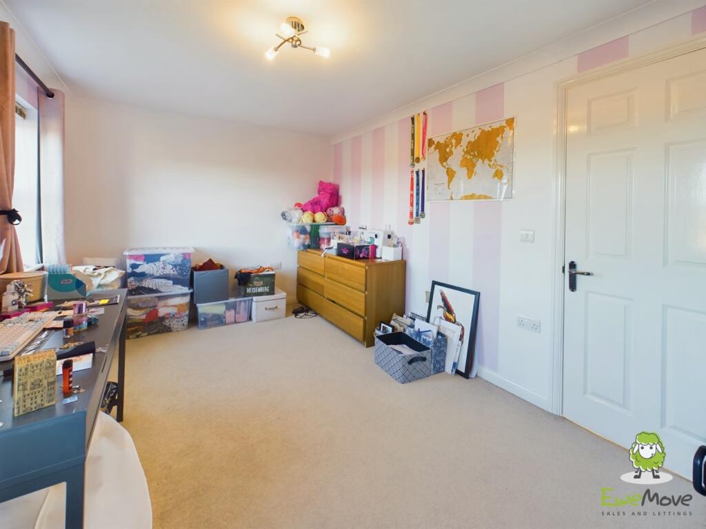 EweMove Basingstoke Rockbourne Road Bedroom 3