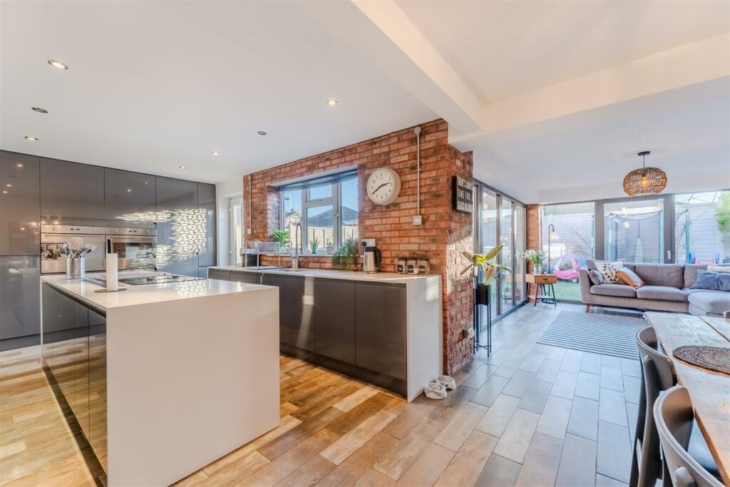 Kitchen/Dining/Family Room