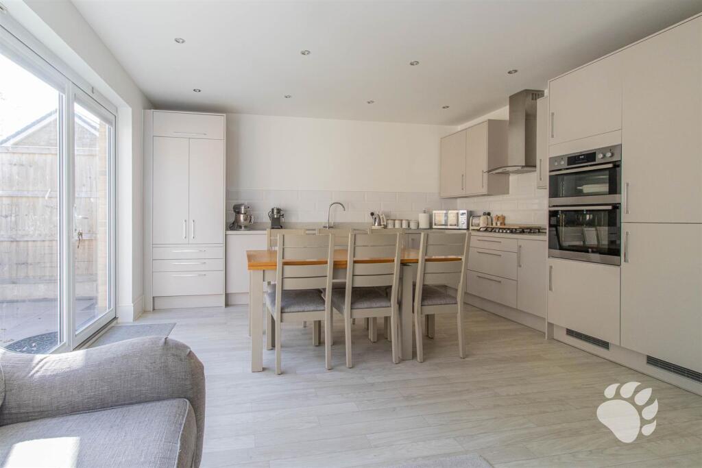 Kitchen / Diner