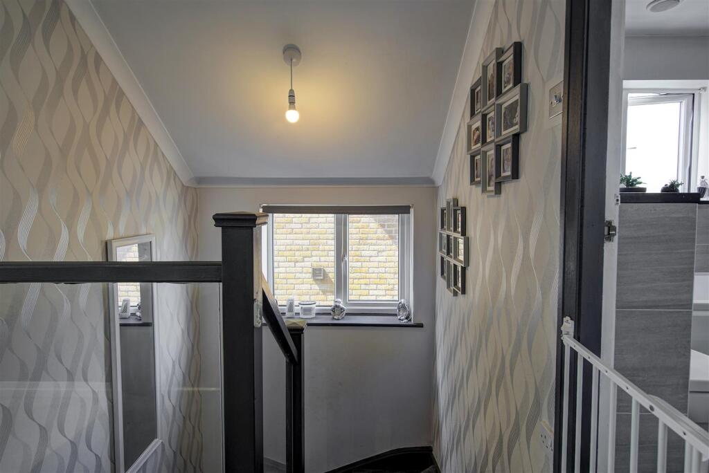 27 Shefford Crescent winstanley WN3 6LF-34.jpg
