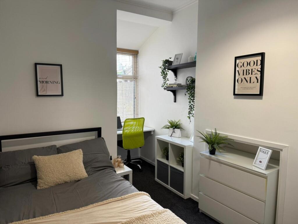Call 02920 668585 to secure your viewing _6