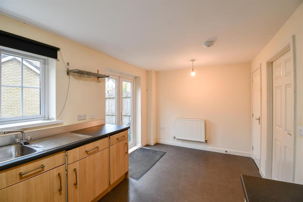 Kitchen/Dining