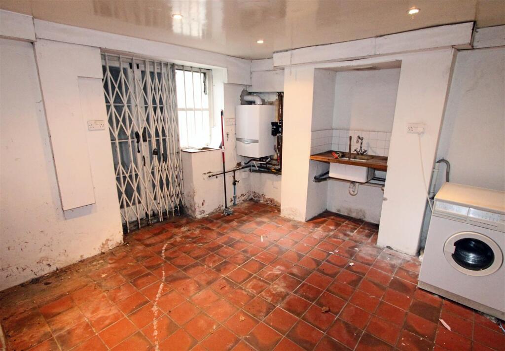 IMG_6695 basement utility.jpg