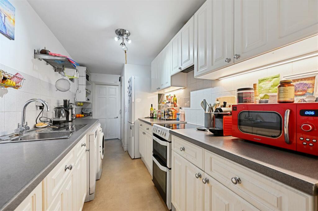 Bolingbroke Road - Kitchen3 (1).JPG