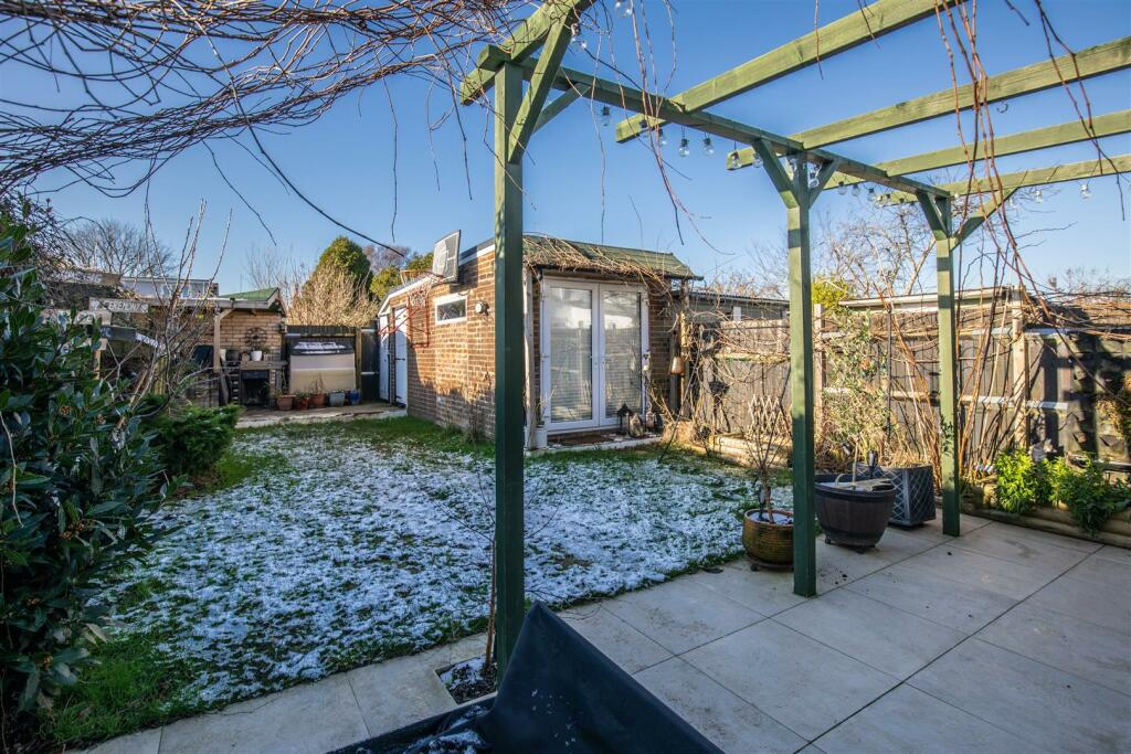 53 Cranleigh Road10.jpg