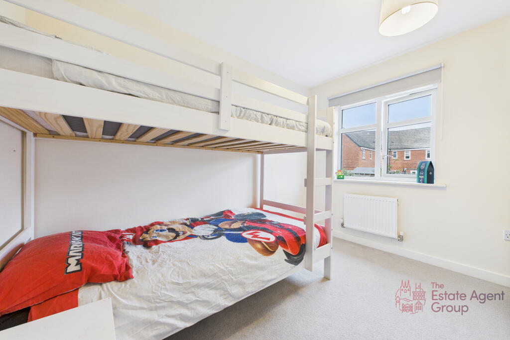 CAM02494G0-PR0058-STILL018