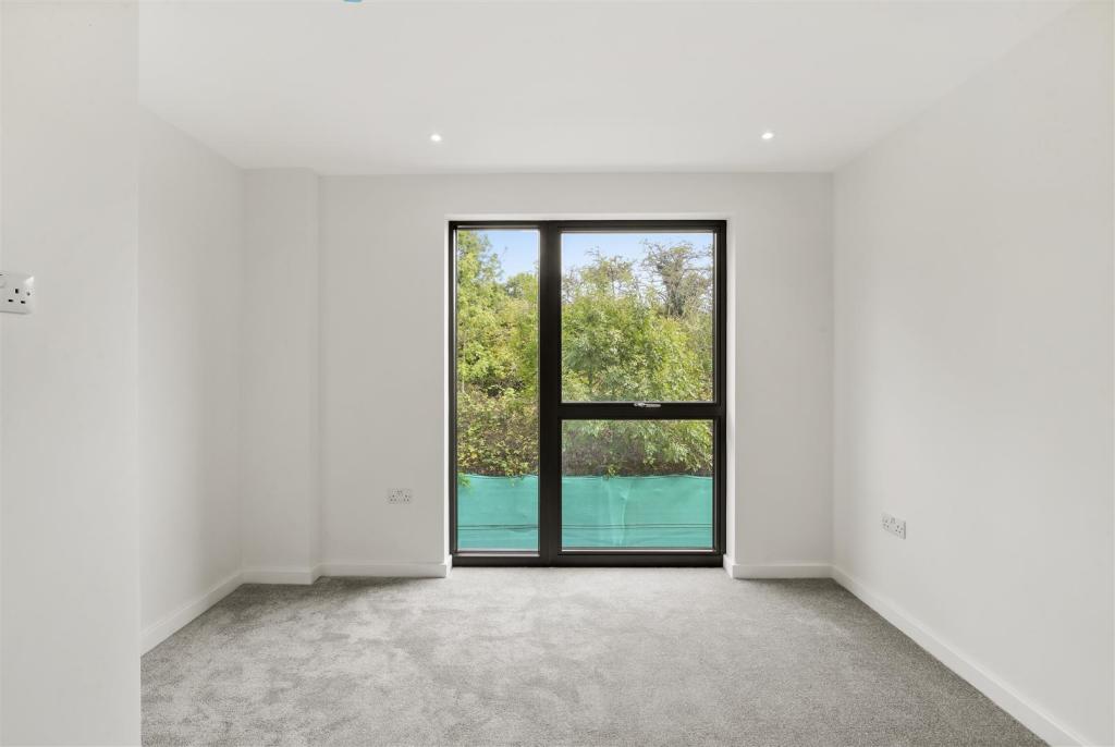Flat 10, 1 Bridgehill Close - Pou1BYyWqzb5zcn8GjDy
