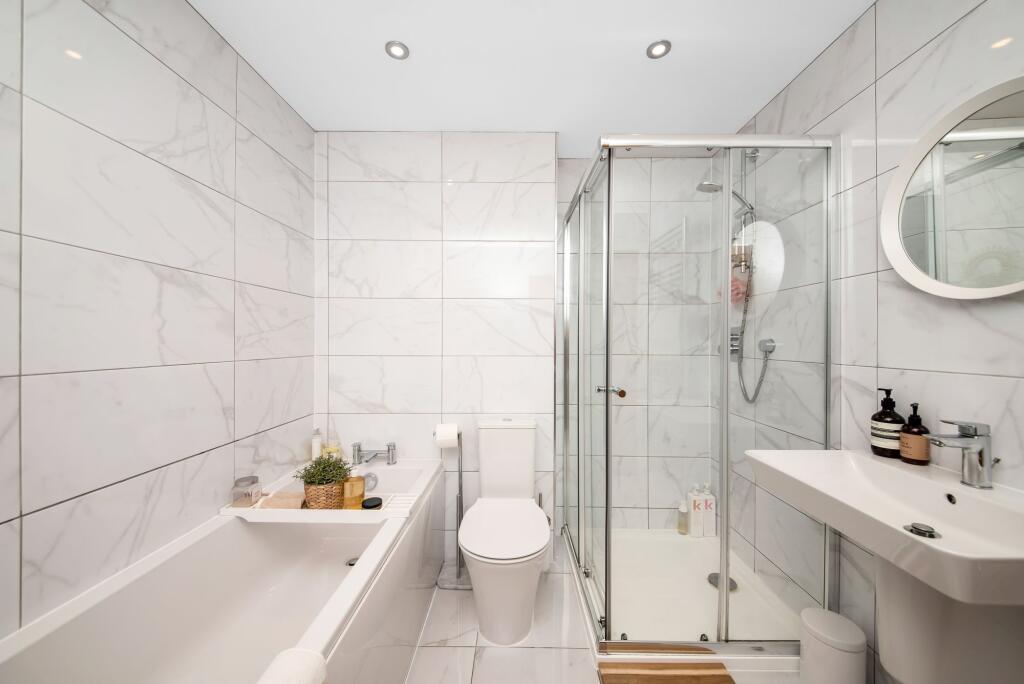 HOUSE BATHROOM