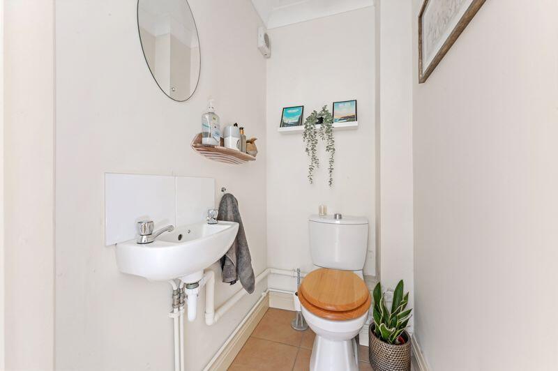 Downstairs Cloakroom 