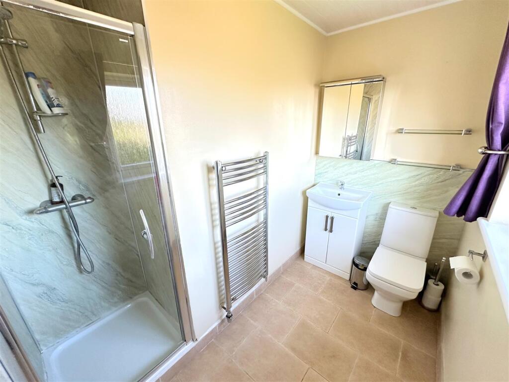 En Suite Shower Room