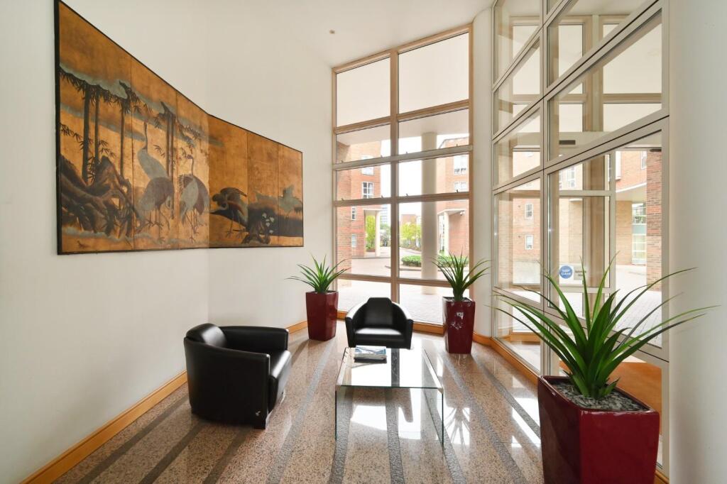 King-Henrys-Reach-Common-Parts (4).JPG