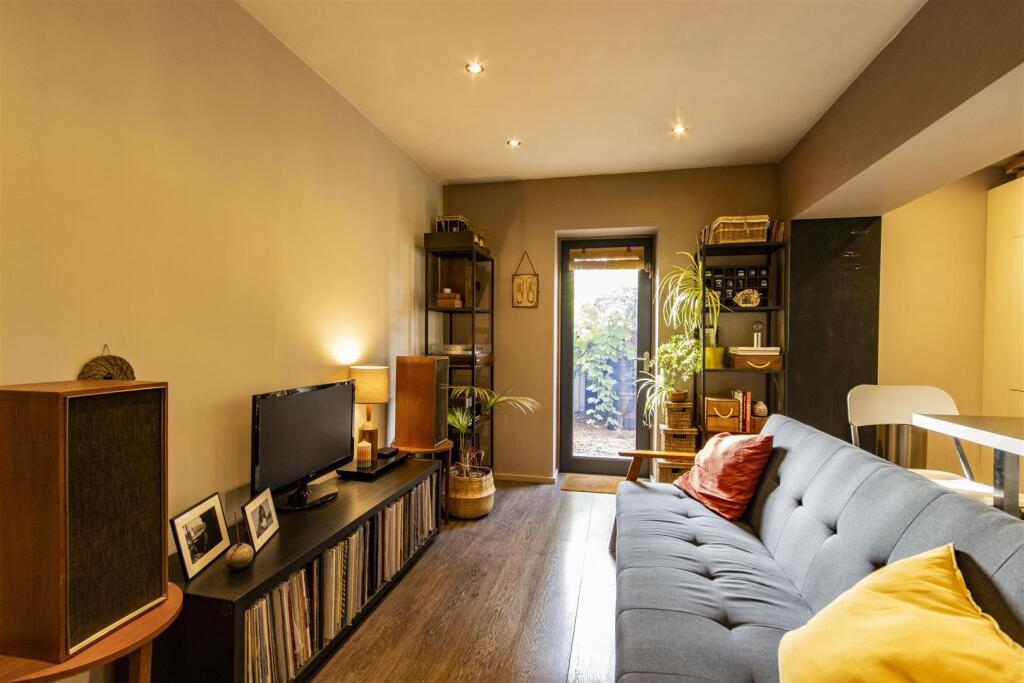 Open Plan Kitchen/Lounge