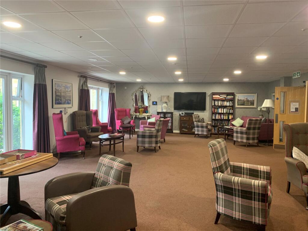 Communal Lounge G/Fl