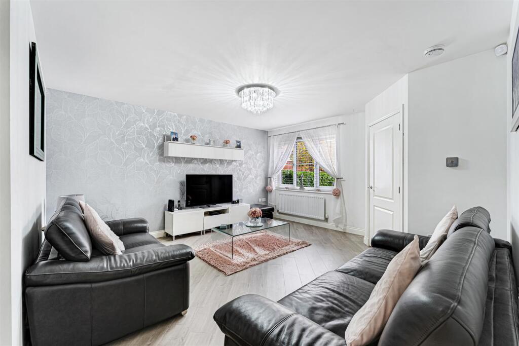 12 Atherton Drive-18.jpg