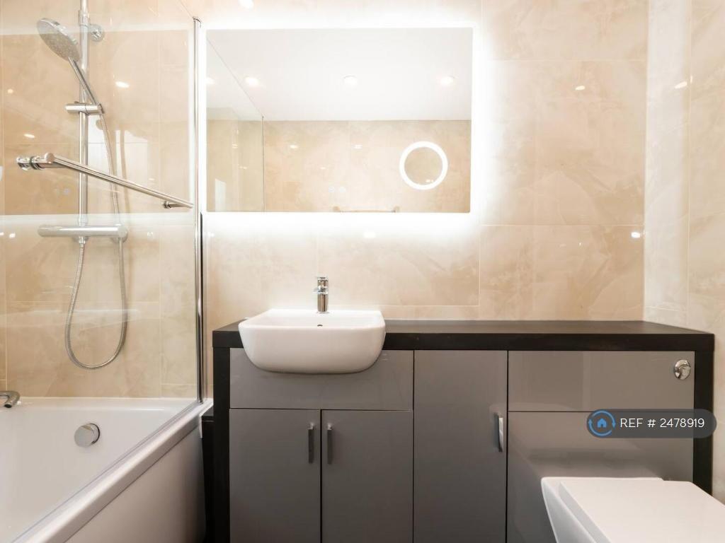 Main Bathroom