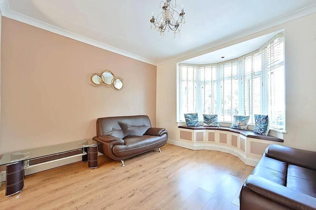 living room pt2.jpg