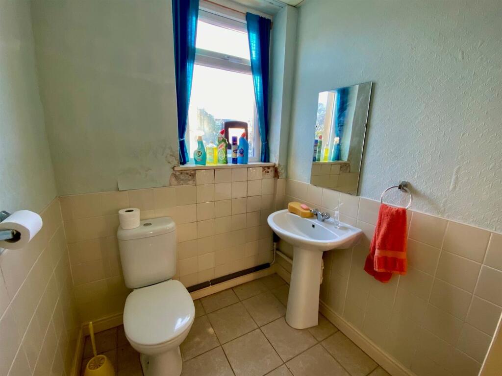 wc.jpg