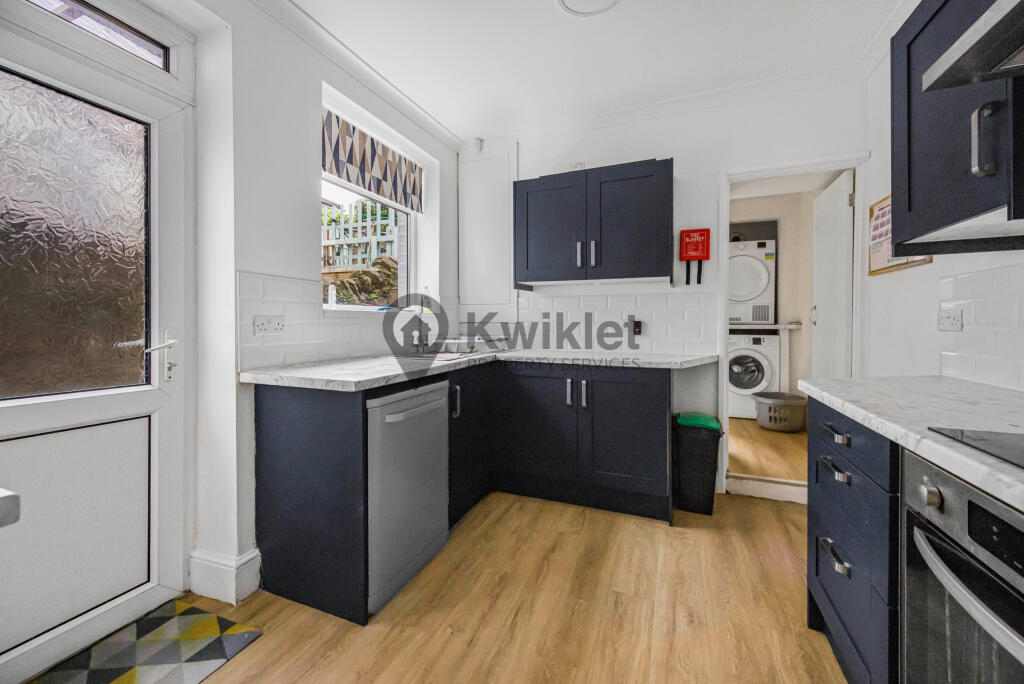 eZy Watermark_27-11-2024_02-20-27-7430PM.jpeg