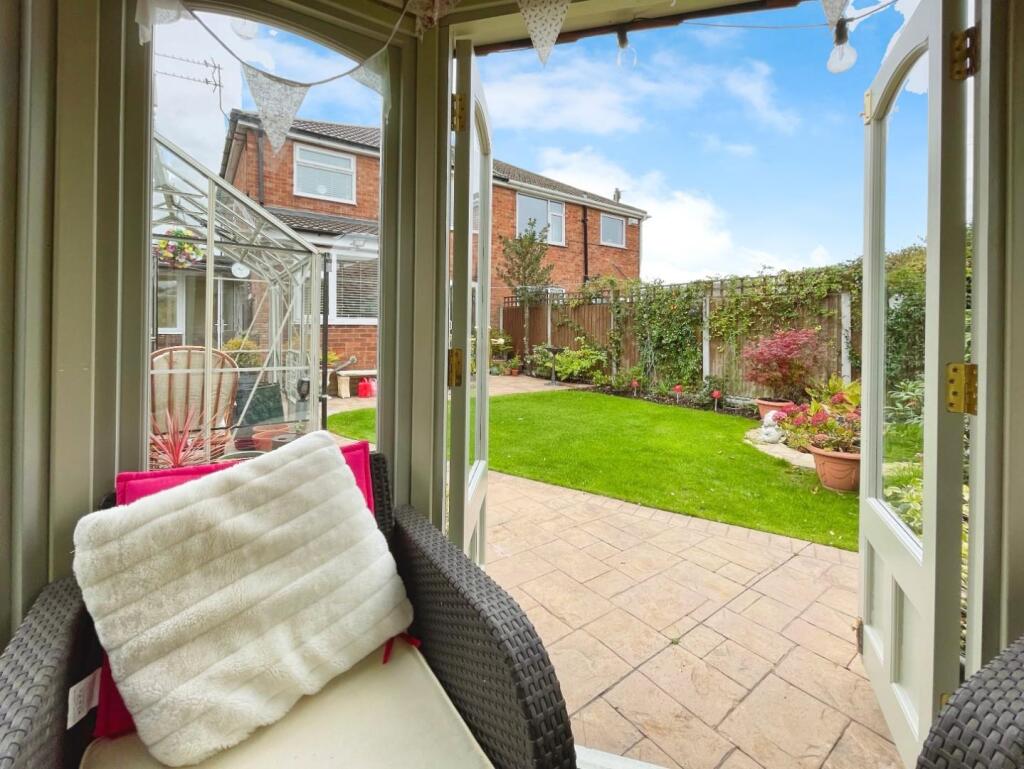 f1e6a278--4D5E-8ABC-52881289D843-91930-00000CED469