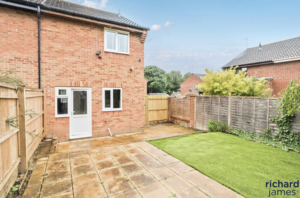 81cae439834a4e5ea0ad36318531446d