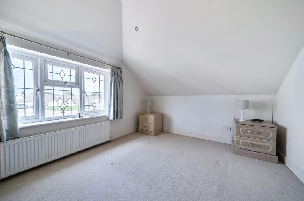 1349721-15-68c2de...