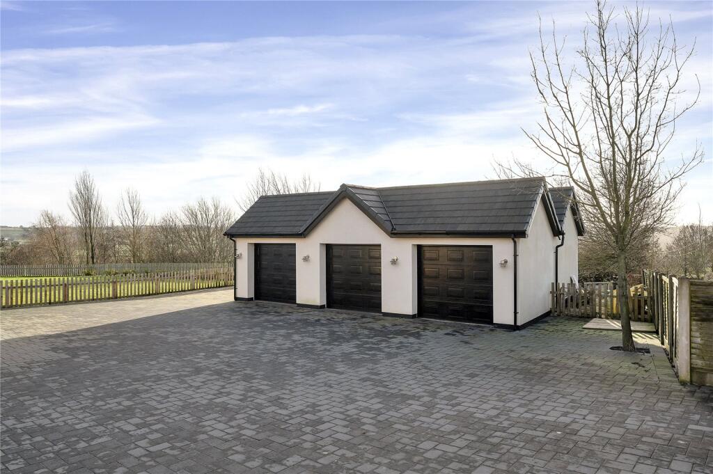 Triple Garage