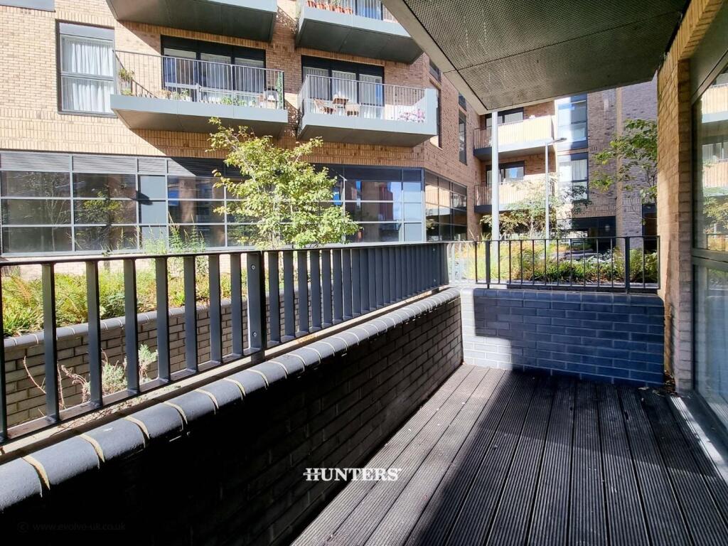11.Balcony1.jpg