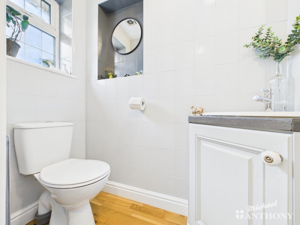 CAM02773G0-PR0273-STILL017