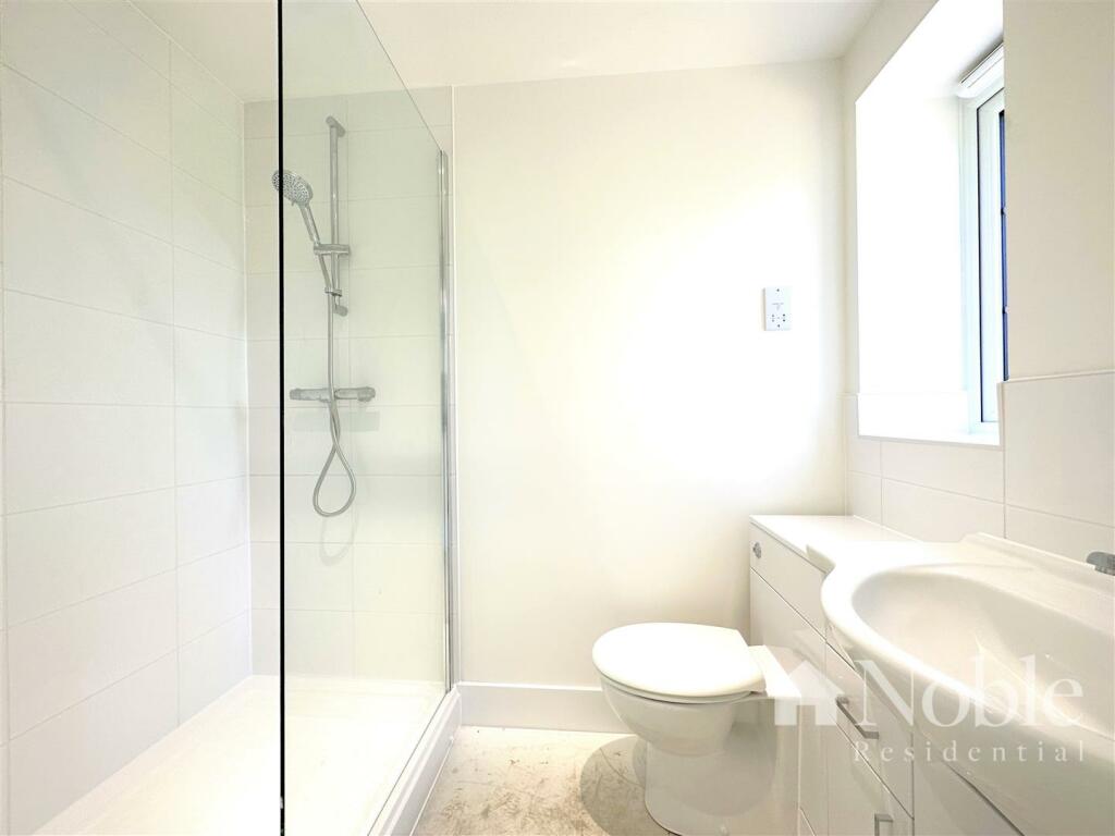 Example En Suite