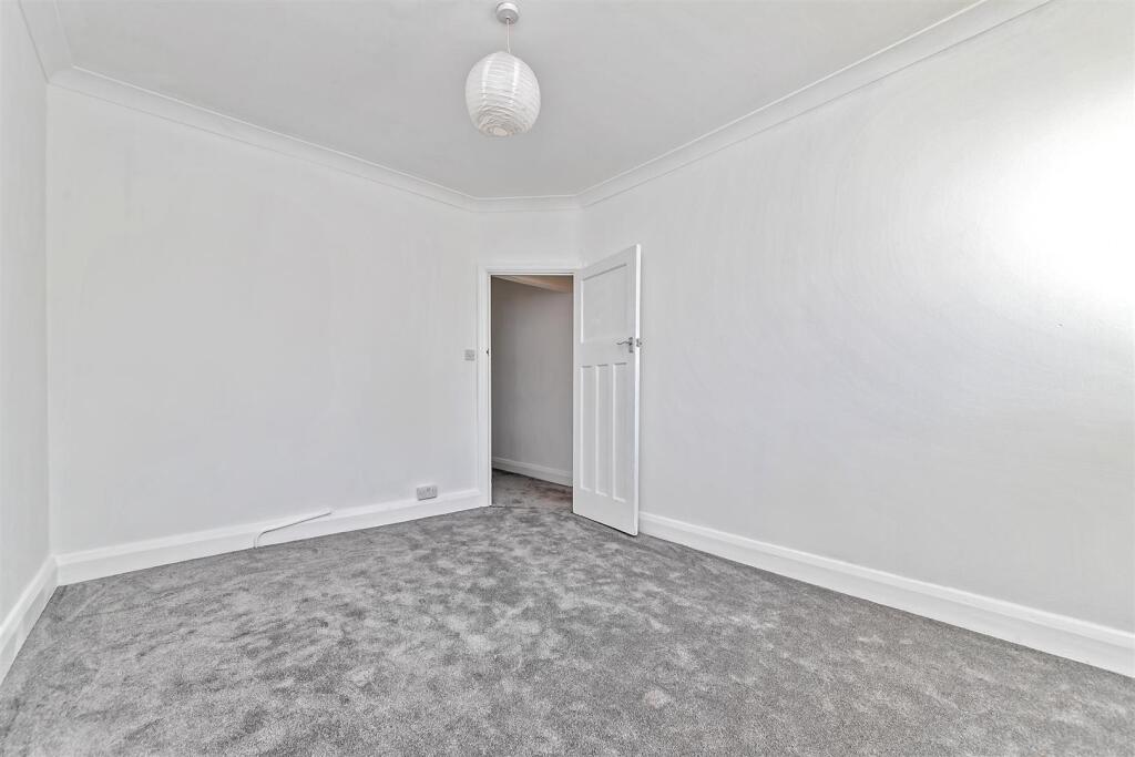 403HatfieldRoad-11.jpg