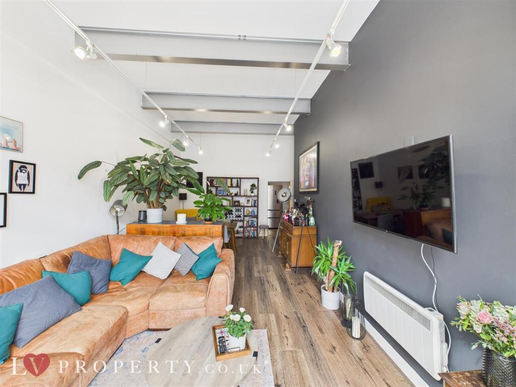 CAM05016G0-PR0090-ST