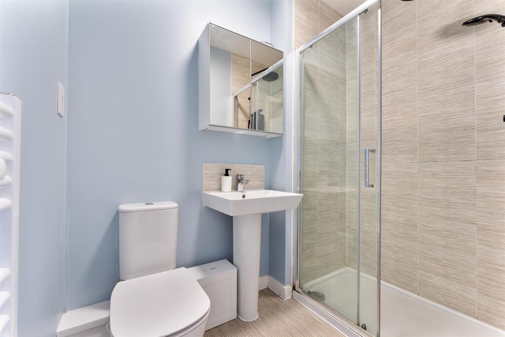 Ensuite
