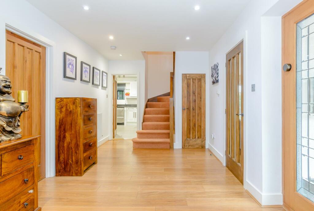 8400876-interior13-800.jpg