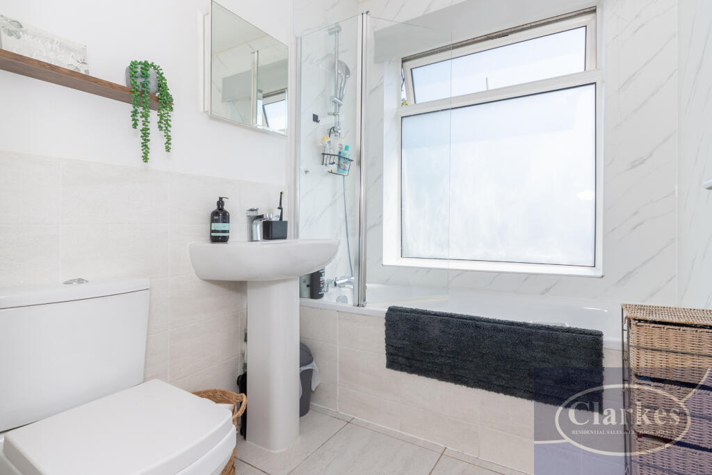 FC_036_20 BESWICK AVE_008