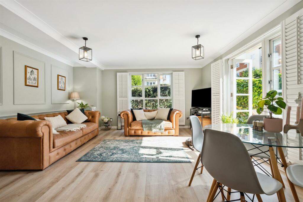 Oast Lodge, W4 - FOR SALE