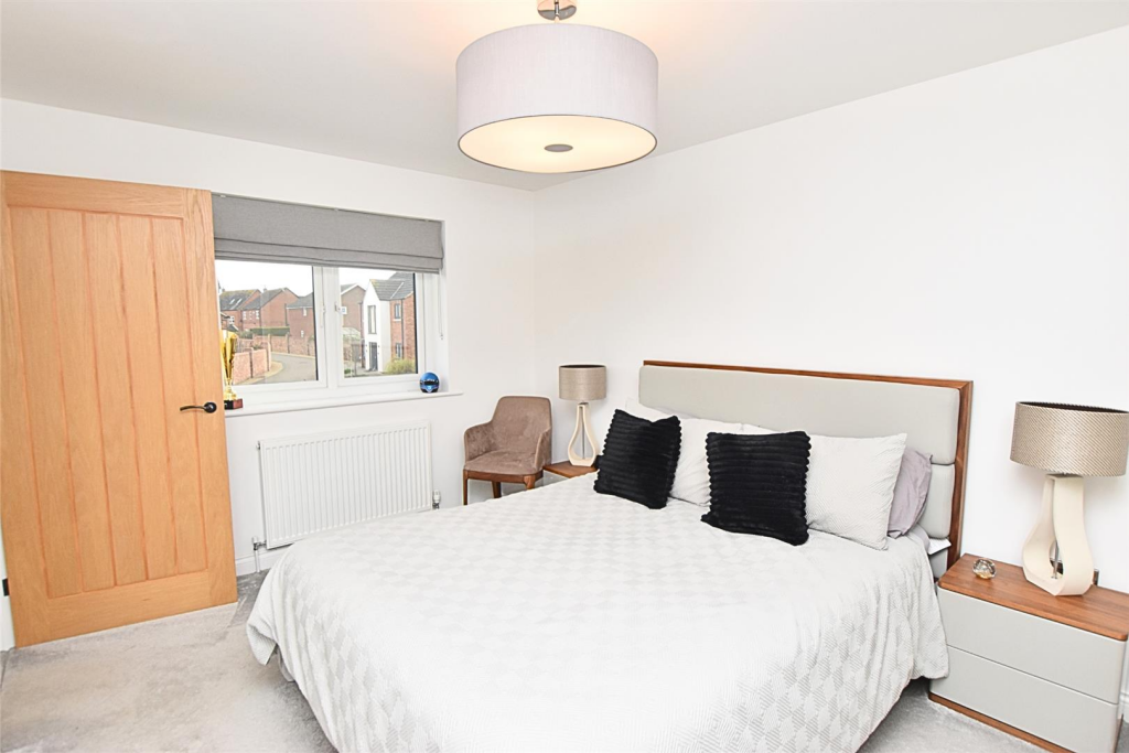 BEDROOM 3 (FRONT)