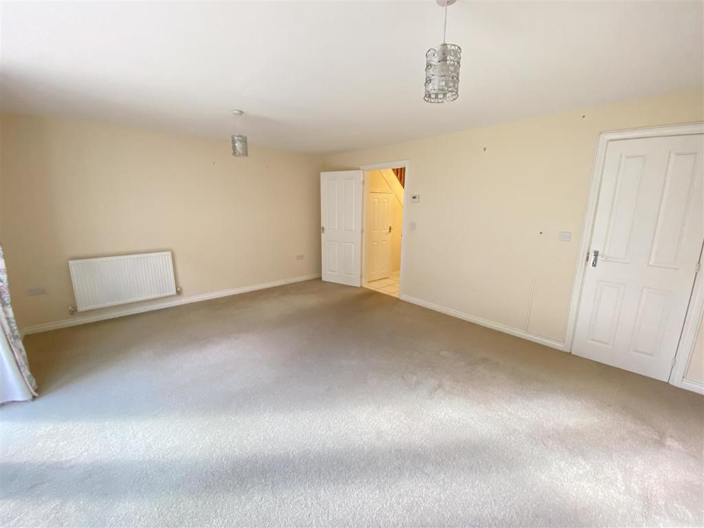 LIVING DINING ROOM