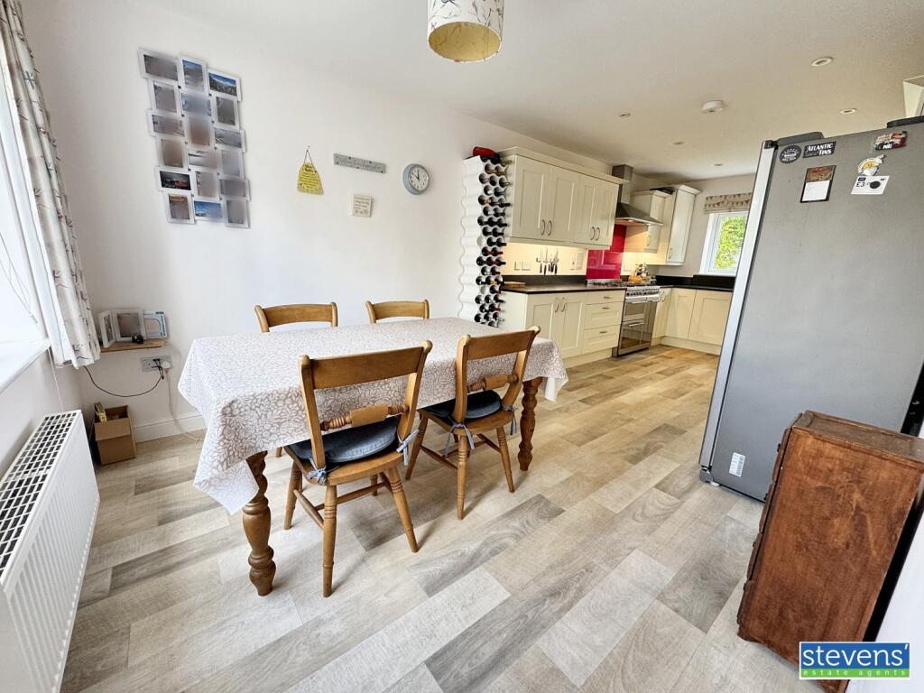 image00012_blurred (8)