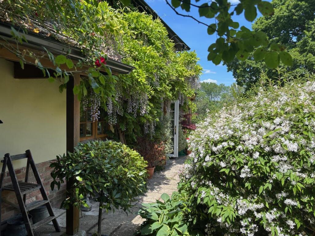 Vendor Symmonds Cottage