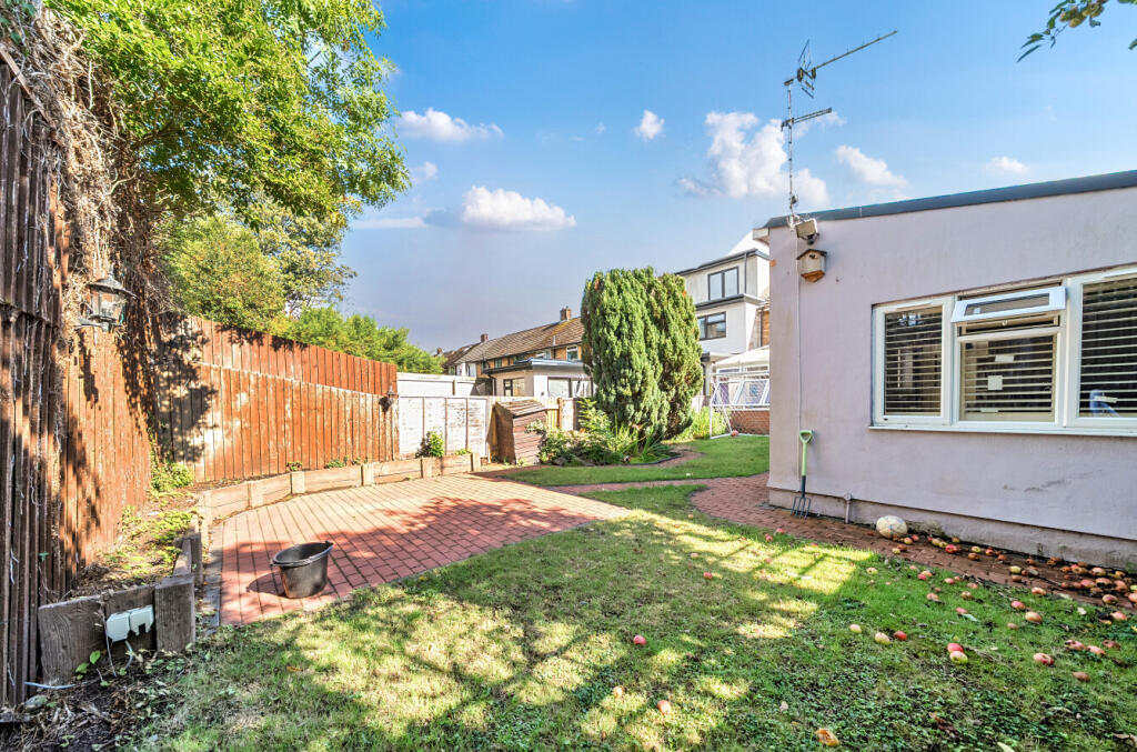 1348934-3-68b9a9c...