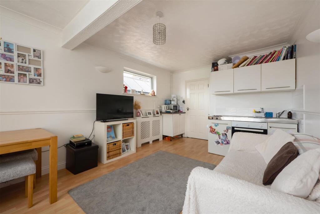 Maydowns Road, Chestfield, Whitstable