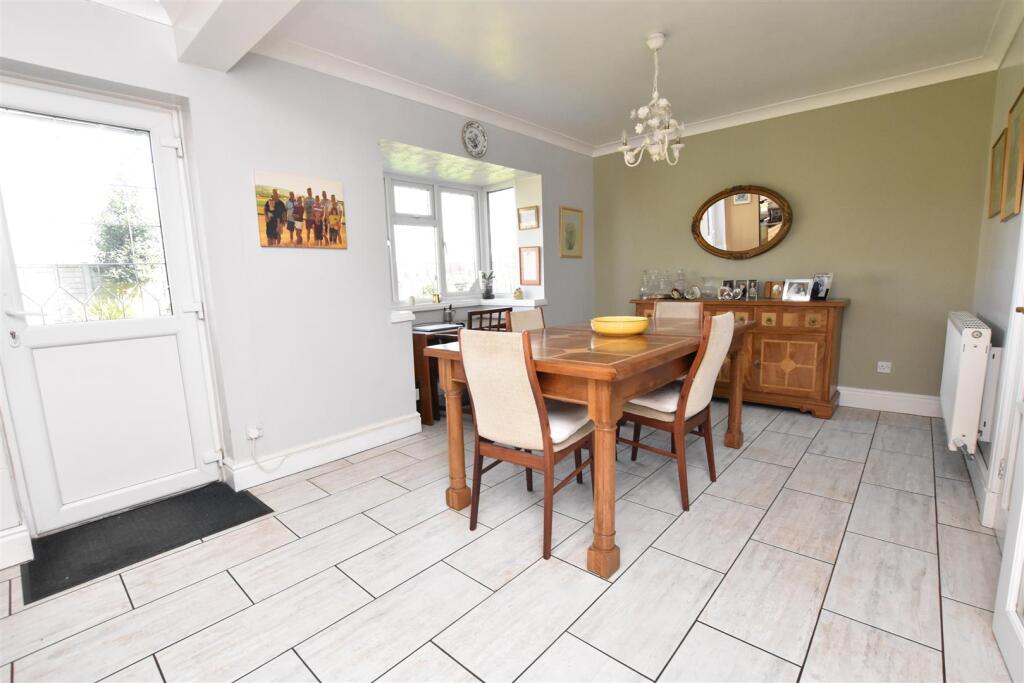 DSC_0485 - Copy (5).JPG