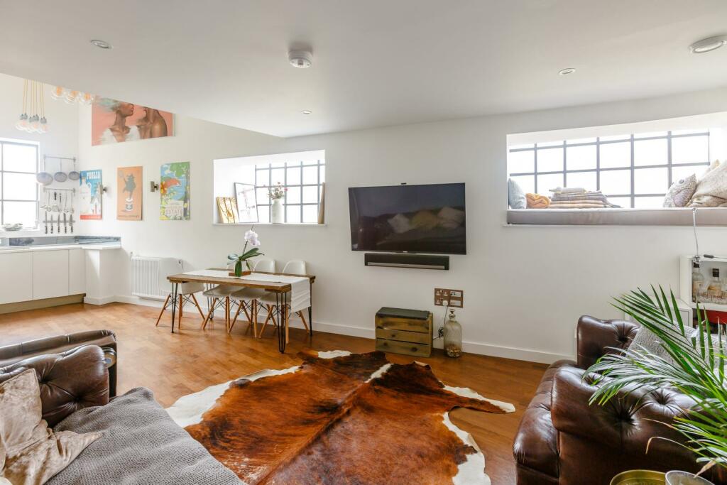 8381916-interior07-800.jpg