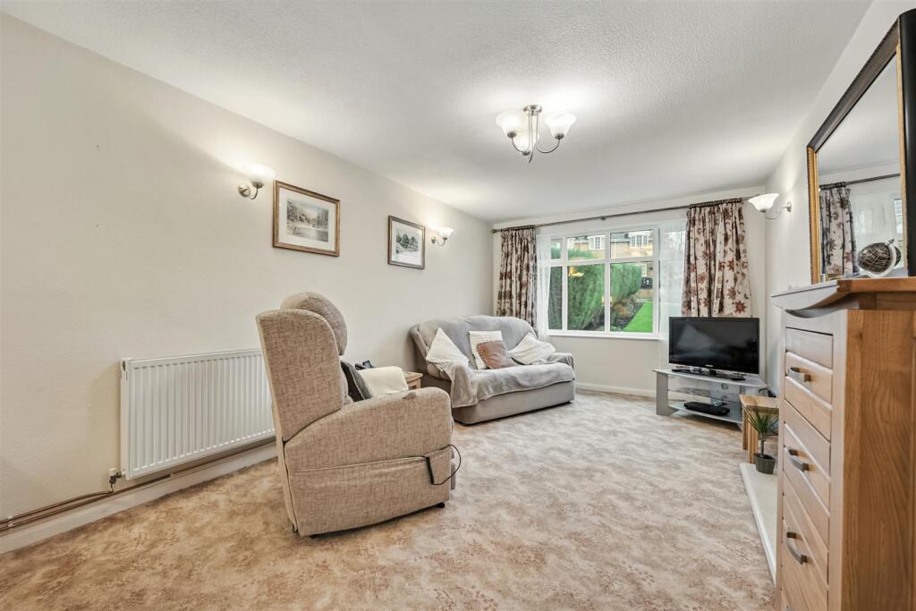 Sitting Room.jpg