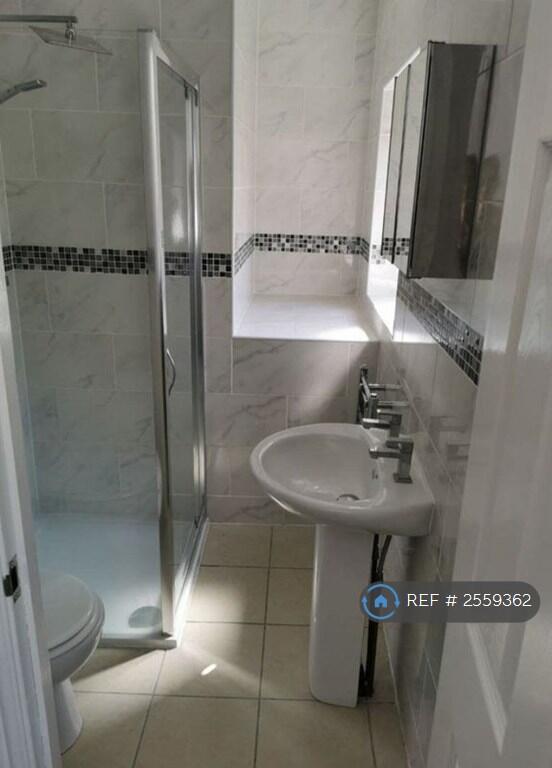 Ensuite Bathroom