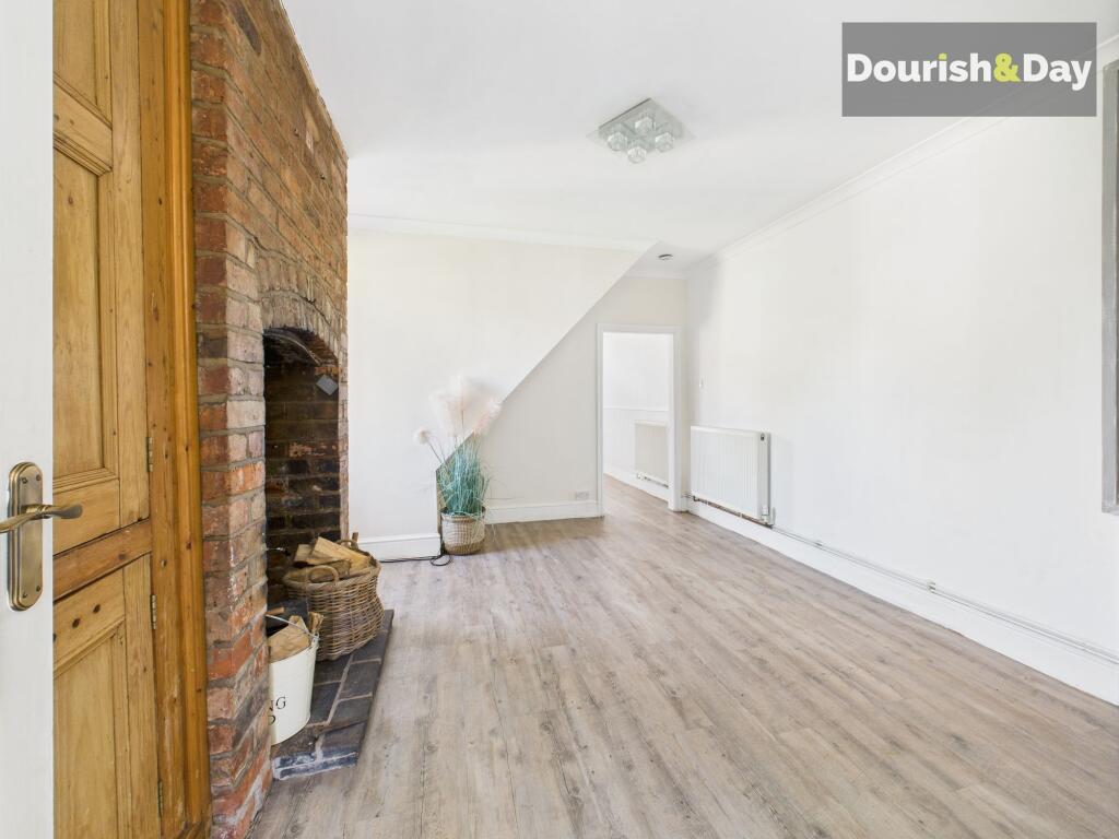 Sitting/Dining Room