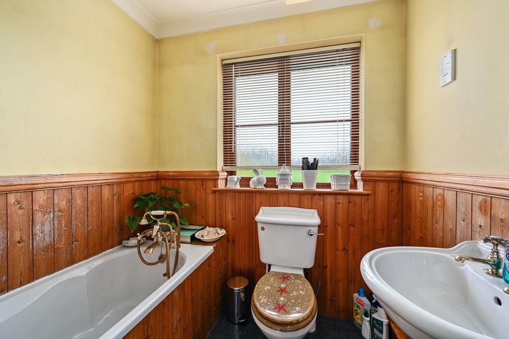 ROSE COTTAGE - TN17 3AN (29).jpg