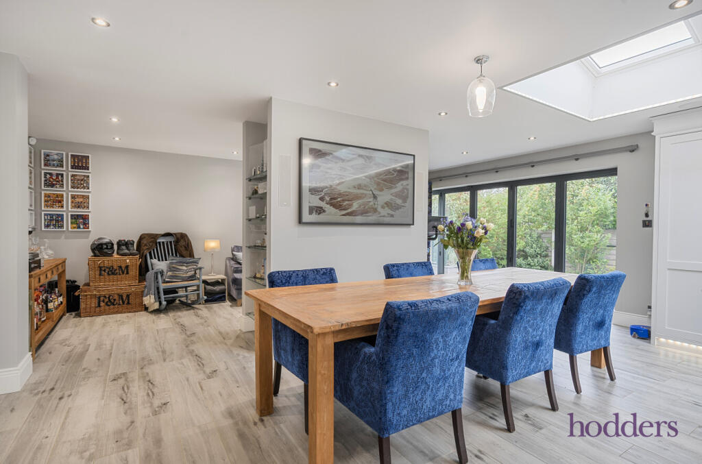 d5434877-3bef-42b...