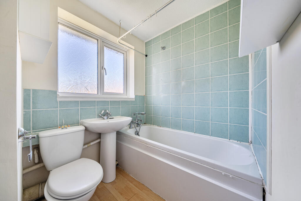 13546941468da4a73c6803