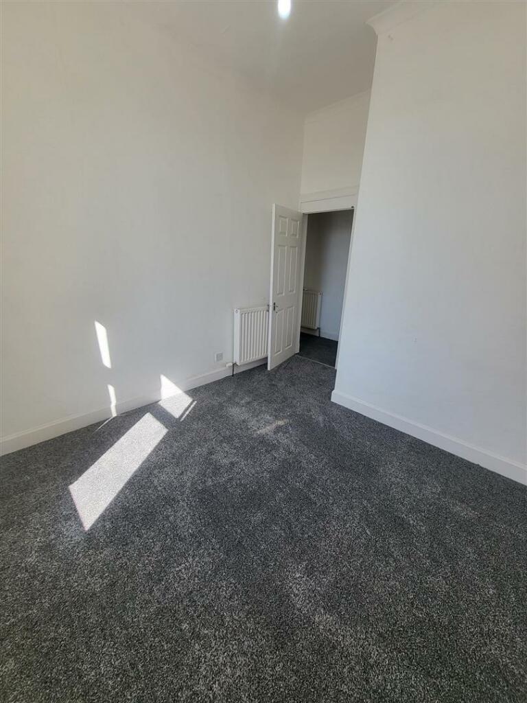 7 Gladstone Road Bedroom2(2).jpg
